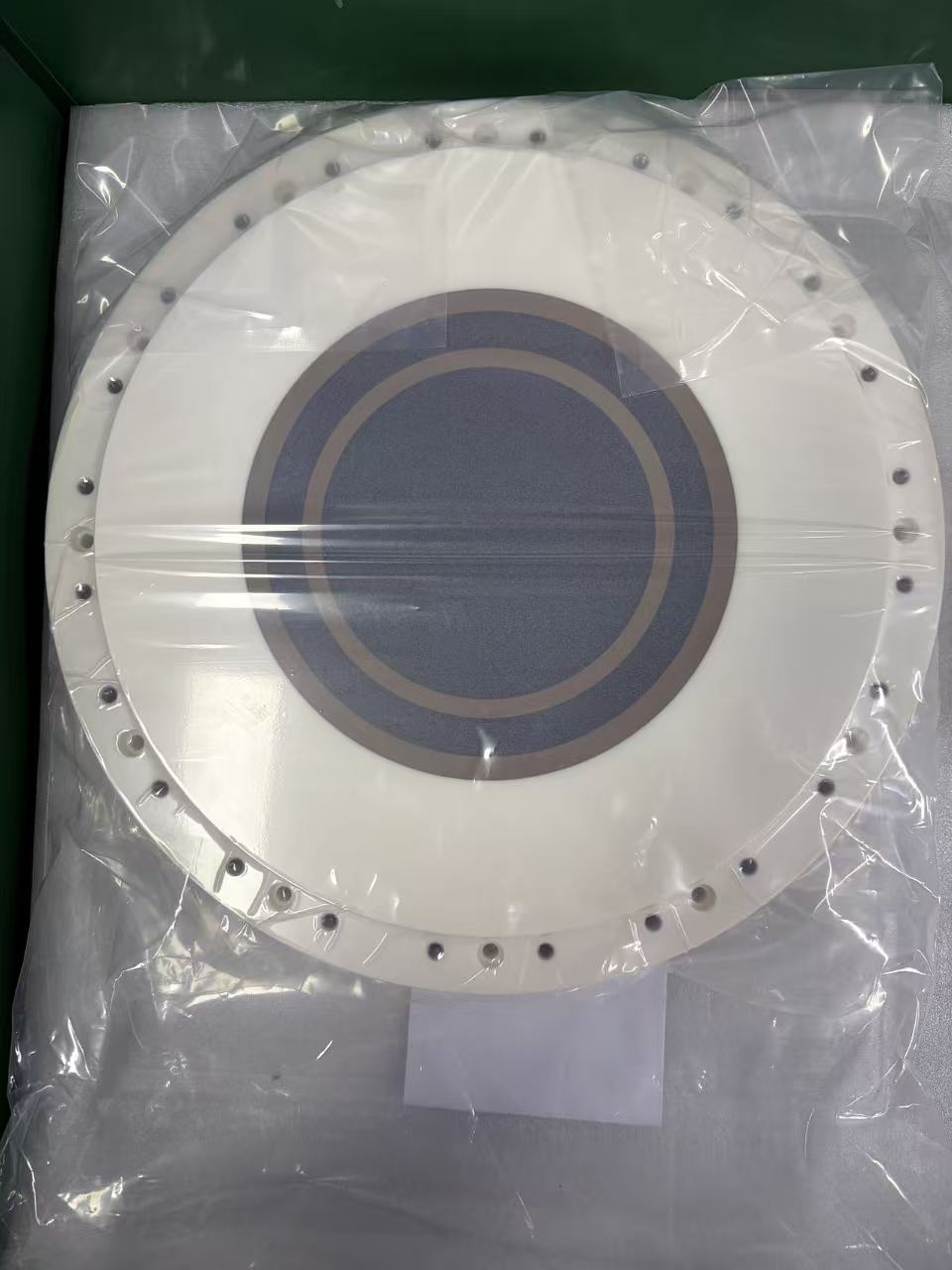 Porous ceramic vacuum chuck table 31.jpg